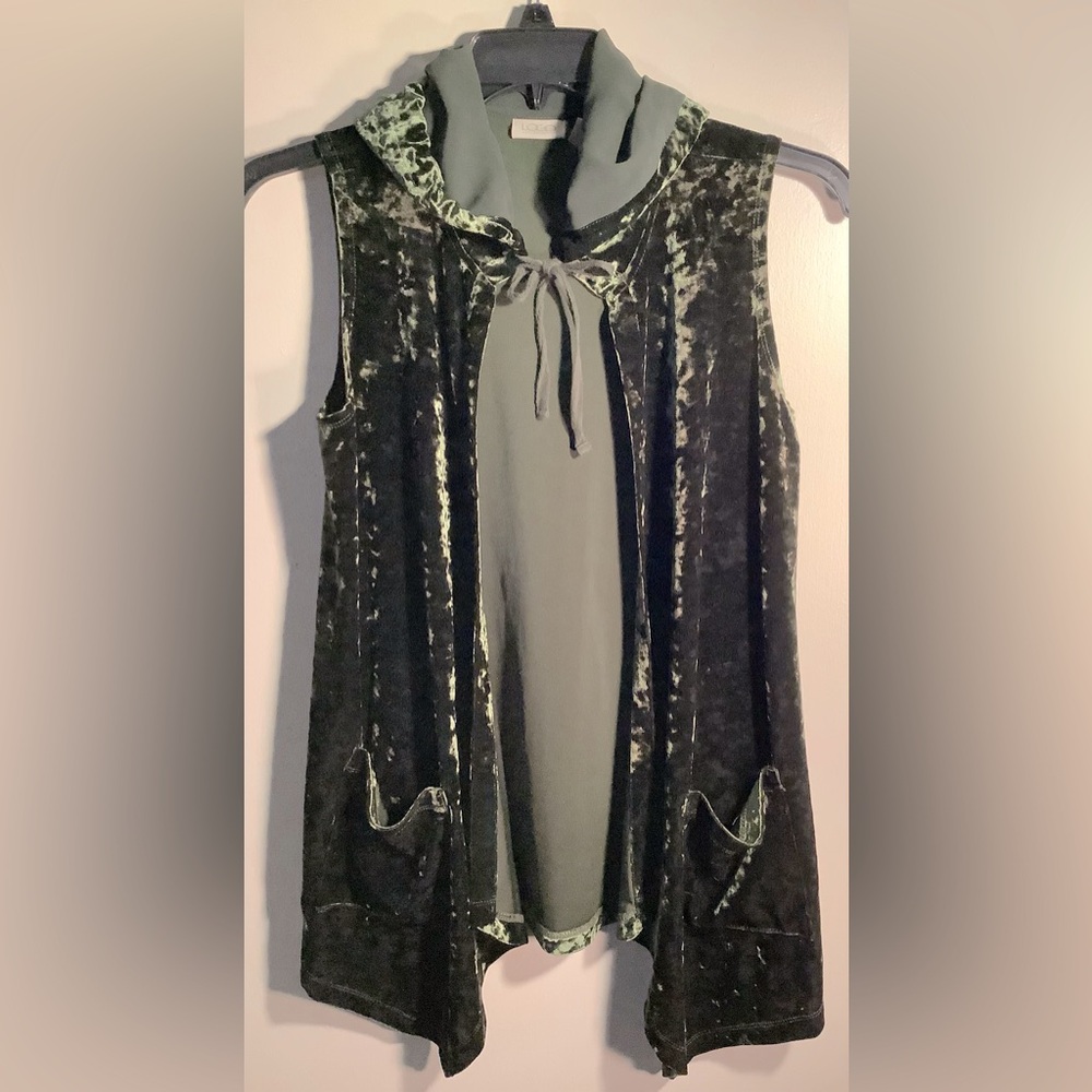 LOGO by Lori Goldstein Cape Hoodie Vest Jade Green Crushed Velvet Poly Blend
